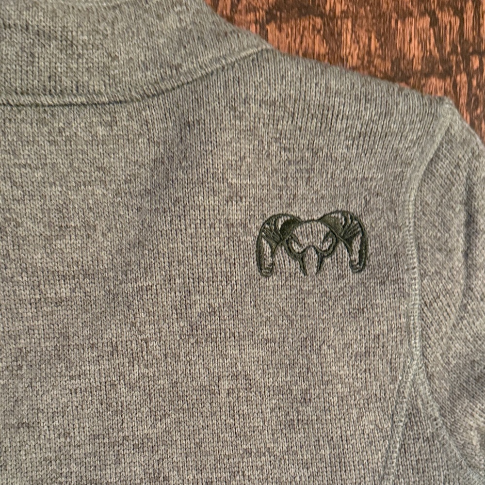 KUIU Women's Heather Olive Basecamp Sweater - Picture 6 of 6